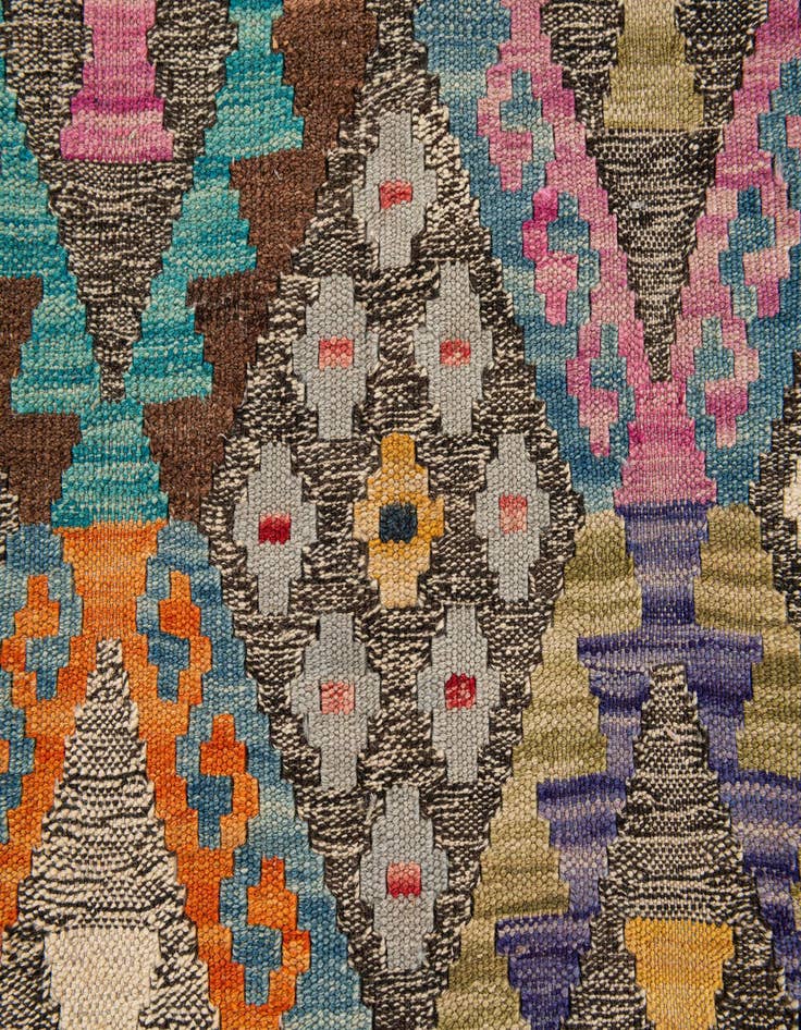Detail image of  6' 3 x 8' 2  Hand Knotted Kilim Modern Wool Rug
