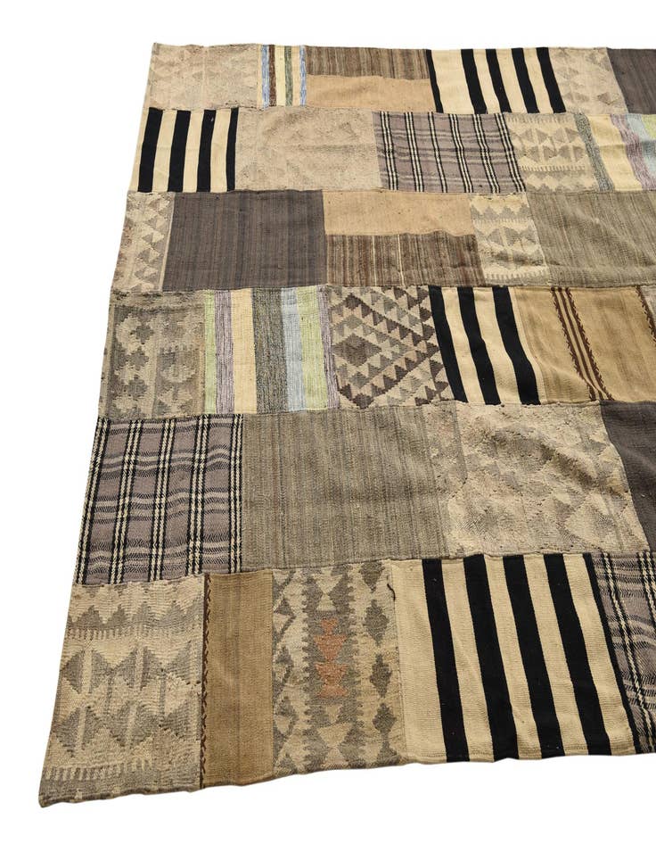 Detail image of  6' 8 x 9' 11  Hand Woven Kilim Patchwork Wool Rug