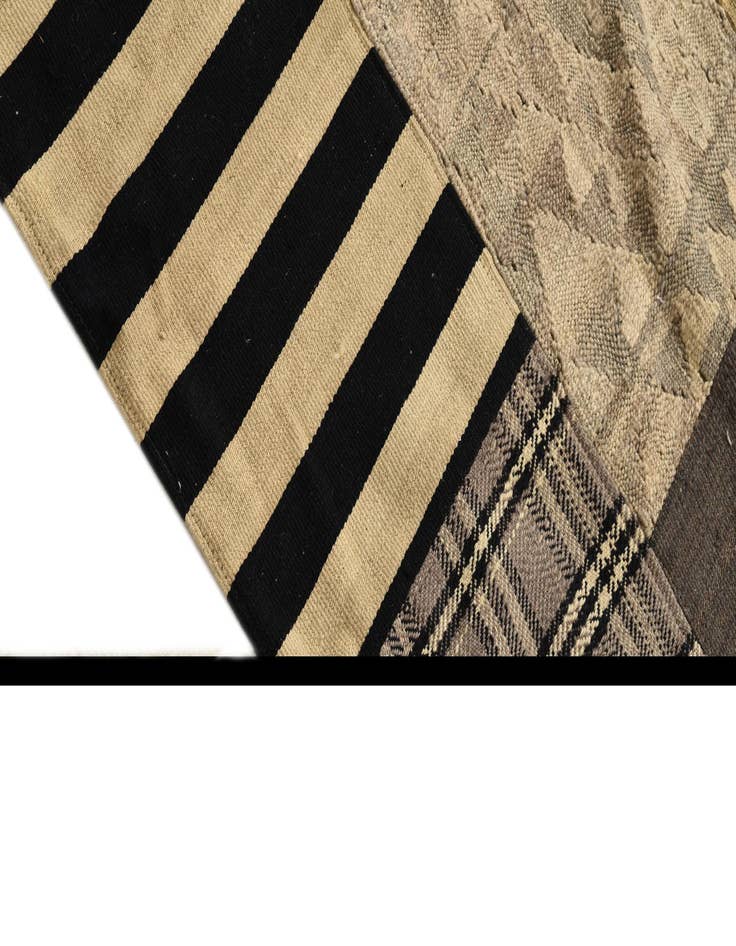 Detail image of  6' 8 x 9' 11  Hand Woven Kilim Patchwork Wool Rug