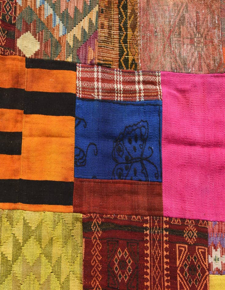 Detail image of  5' 6 x 7' 10  Hand Woven Kilim Patchwork Wool Rug