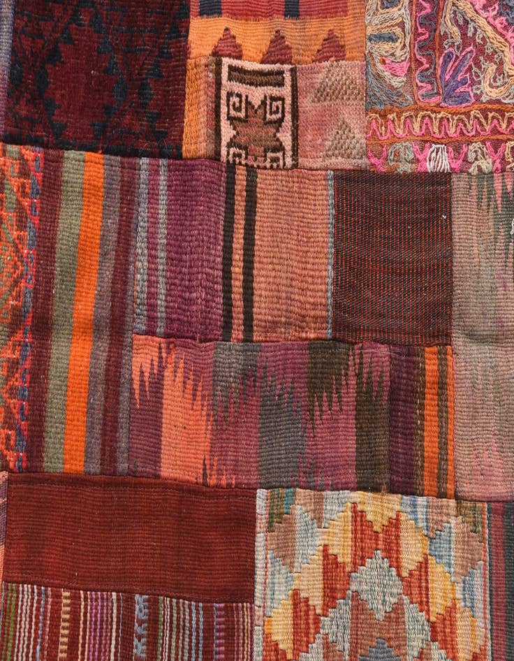 Detail image of  4' 1 x 5' 10  Hand Woven Kilim Patchwork Wool Rug