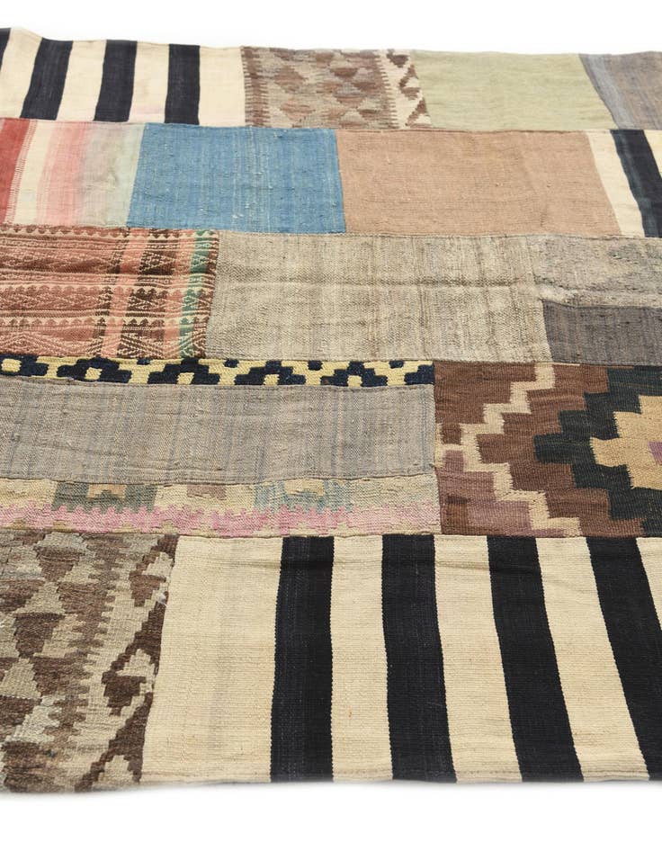Detail image of  5' 3 x 7' 10  Hand Woven Kilim Patchwork Wool Rug