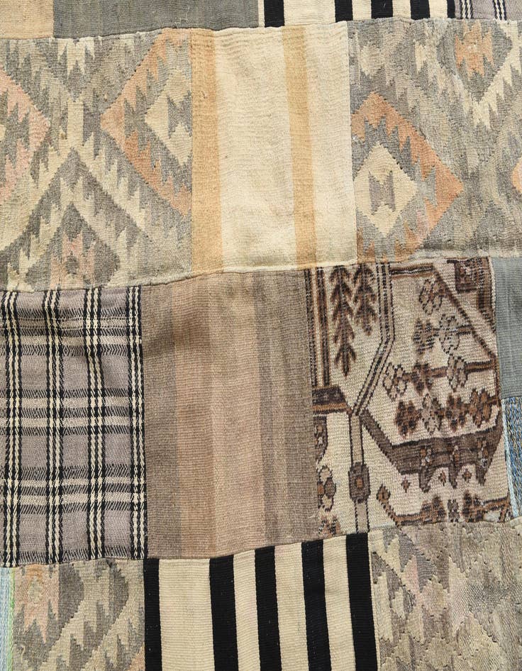 Detail image of  6' 8 x 9' 8  Hand Woven Kilim Patchwork Wool Rug