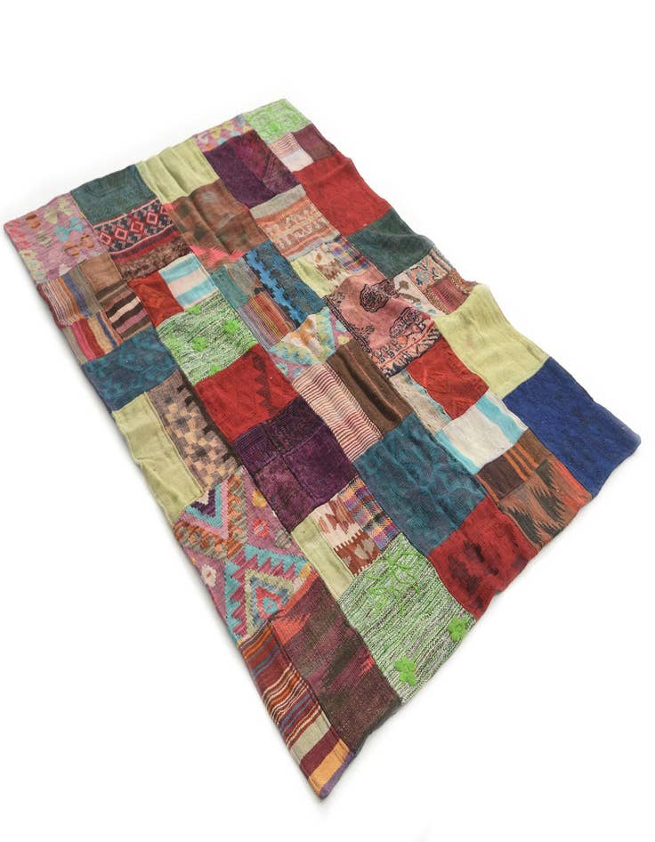 Detail image of  4' 3 x 6'  Hand Woven Kilim Patchwork Wool Rug