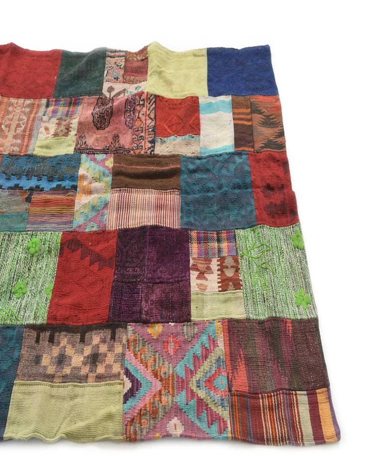 Detail image of  4' 3 x 6'  Hand Woven Kilim Patchwork Wool Rug