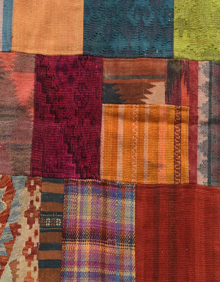 Detail image of  4' x 6'  Hand Woven Kilim Patchwork Wool Rug