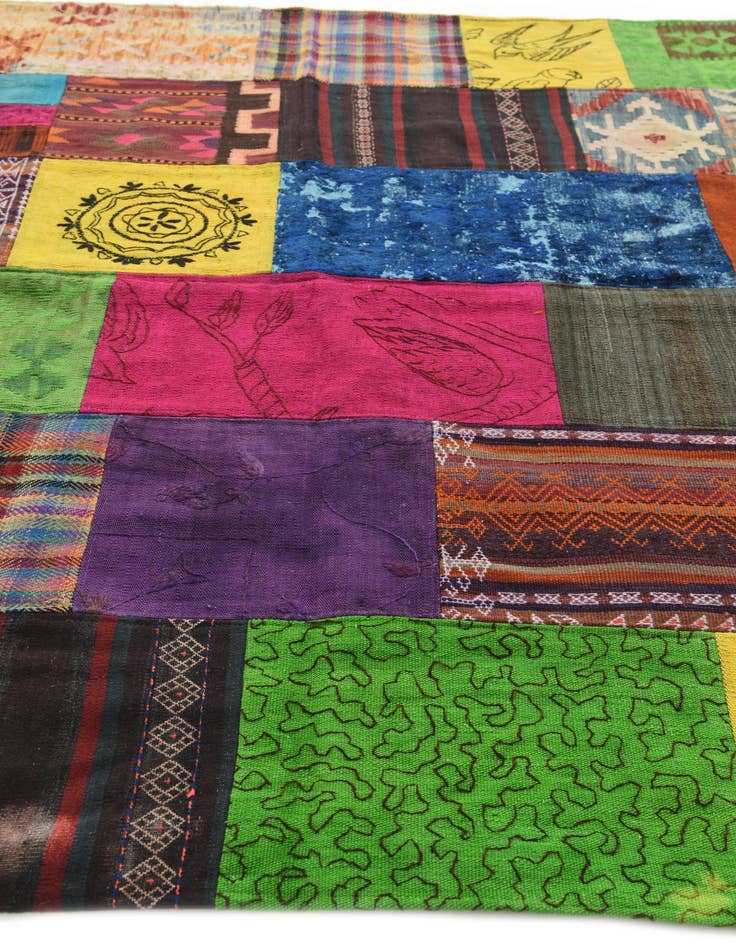 Detail image of  6' 8 x 10'  Hand Woven Kilim Patchwork Wool Rug