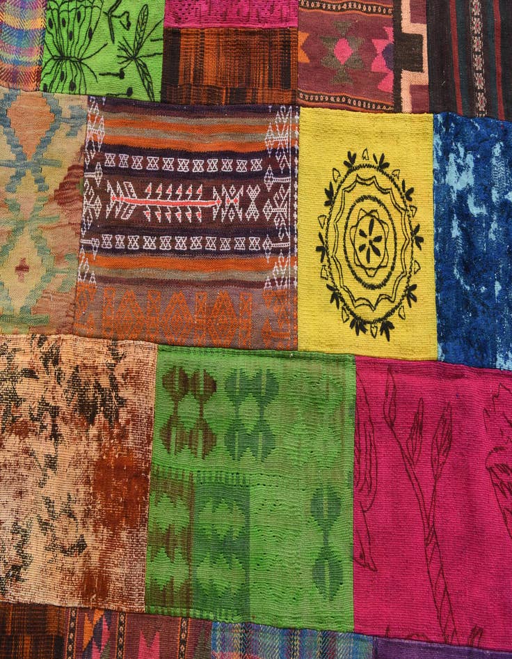 Detail image of  6' 8 x 10'  Hand Woven Kilim Patchwork Wool Rug