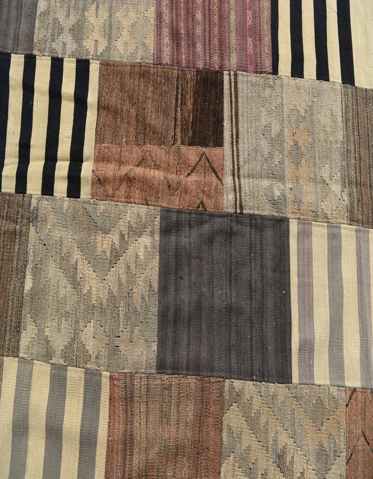 Detail image of  6' 8 x 9' 8  Hand Woven Kilim Patchwork Wool Rug