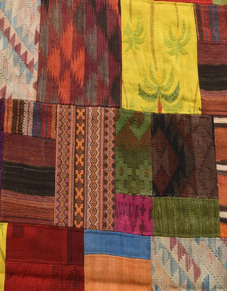 Detail image of  5' 4 x 7' 9  Hand Woven Kilim Patchwork Wool Rug