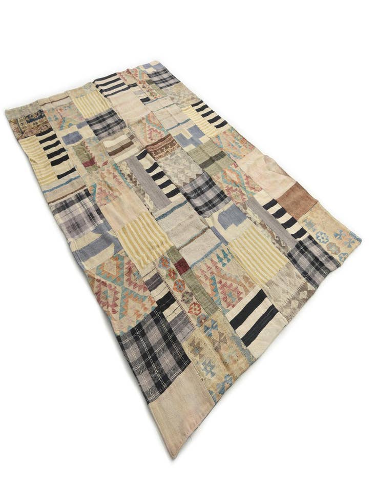 Detail image of  6' 6 x 8' 10  Hand Woven Kilim Patchwork Wool Rug