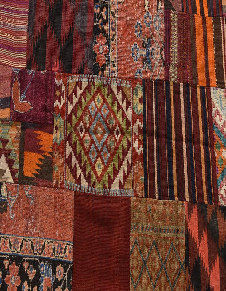 Detail image of  5' x 6' 6  Hand Woven Kilim Patchwork Wool Rug