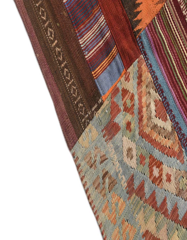Detail image of  5' 6 x 7' 10  Hand Woven Kilim Patchwork Wool Rug