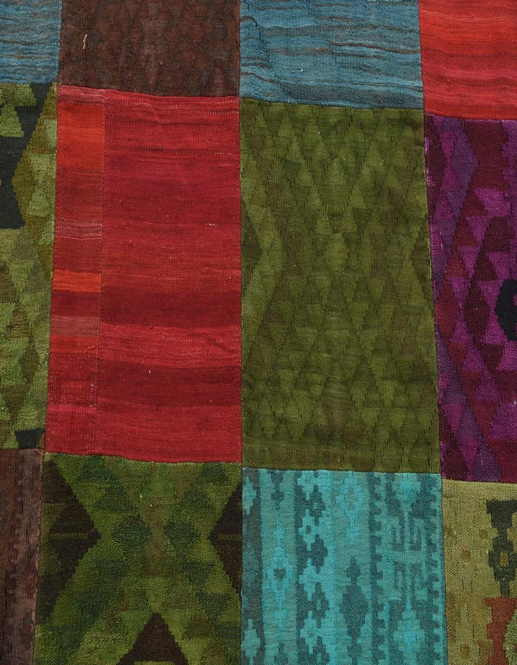 Detail image of  5' 2 x 7' 10  Hand Woven Kilim Patchwork Wool Rug