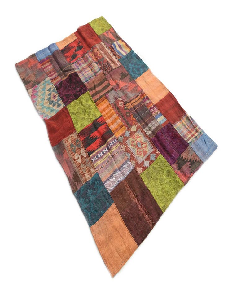 Detail image of  4' x 5' 8  Hand Woven Kilim Patchwork Wool Rug