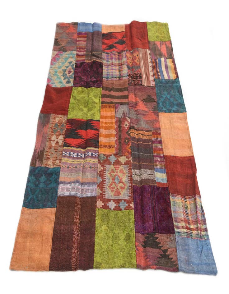 Detail image of  4' x 5' 8  Hand Woven Kilim Patchwork Wool Rug