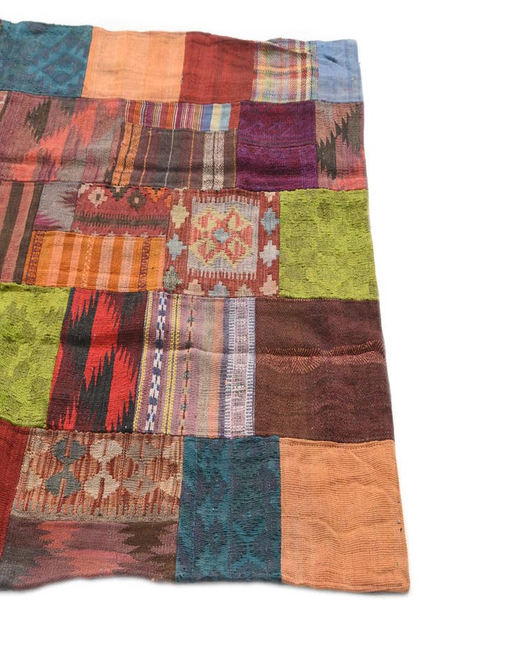 Detail image of  4' x 5' 8  Hand Woven Kilim Patchwork Wool Rug