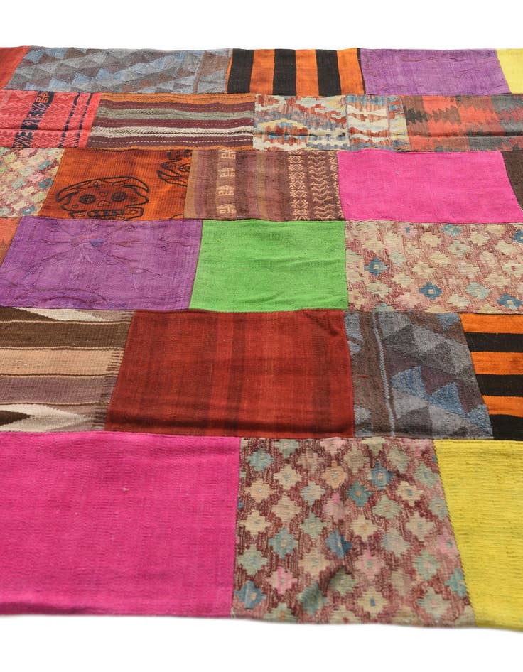 Detail image of  6' x 9' 8  Hand Woven Kilim Patchwork Wool Rug