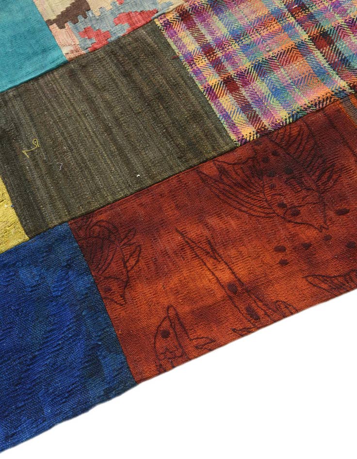 Detail image of  6' 6 x 9' 9  Hand Woven Kilim Patchwork Wool Rug