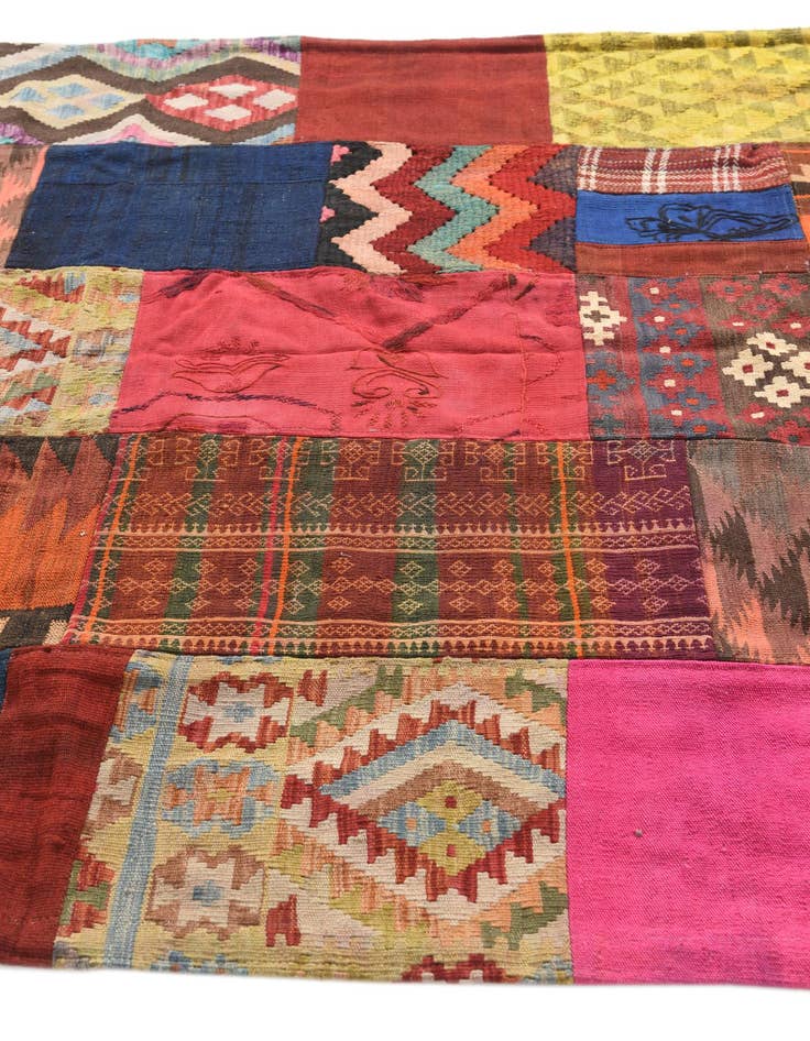 Detail image of  5' 5 x 7' 10  Hand Woven Kilim Patchwork Wool Rug