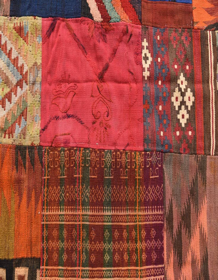 Detail image of  5' 5 x 7' 10  Hand Woven Kilim Patchwork Wool Rug