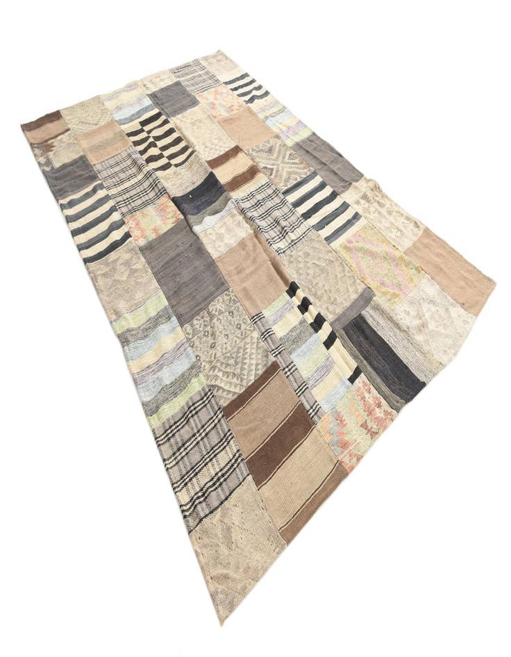 Detail image of  6' 5 x 9' 6  Hand Woven Kilim Patchwork Wool Rug