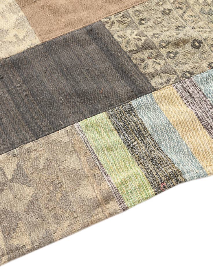 Detail image of  6' 5 x 9' 6  Hand Woven Kilim Patchwork Wool Rug