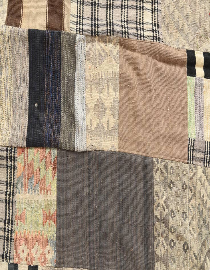 Detail image of  6' 5 x 9' 6  Hand Woven Kilim Patchwork Wool Rug