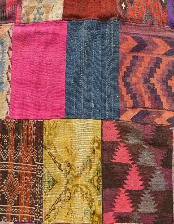 Detail image of  6' 8 x 9' 9  Hand Woven Kilim Patchwork Wool Rug