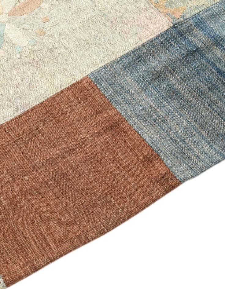 Detail image of  6' x 7' 9  Hand Woven Kilim Patchwork Wool Rug