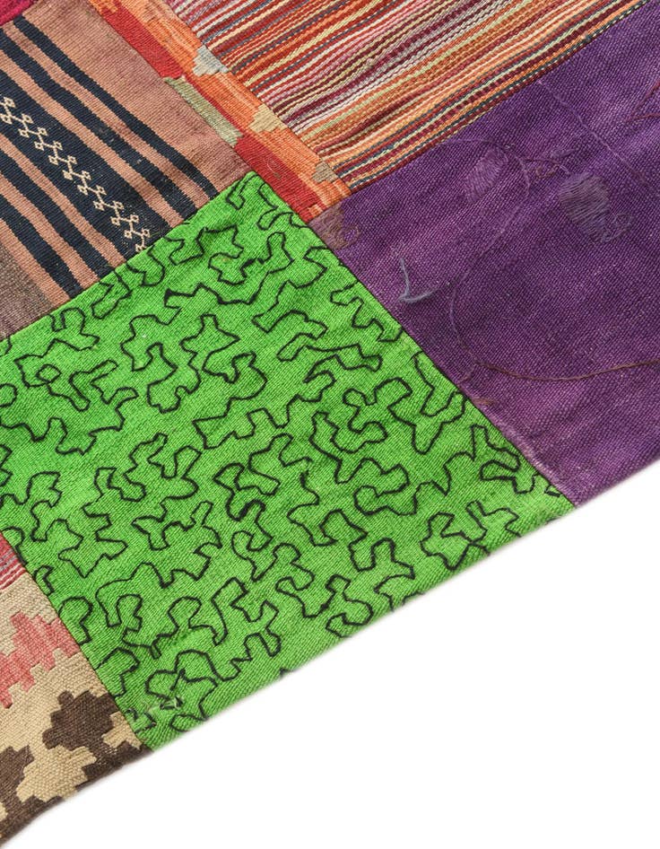 Detail image of  4' 8 x 6' 6  Hand Woven Kilim Patchwork Wool Rug