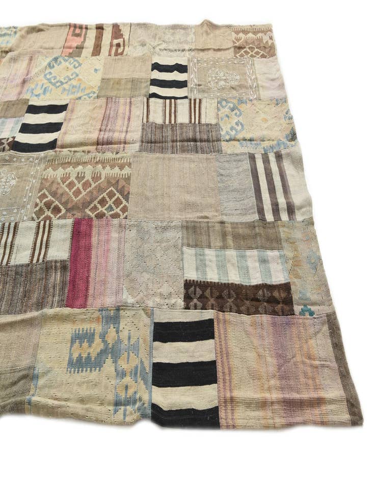 Detail image of  6' 5 x 9'  Hand Woven Kilim Patchwork Wool Rug