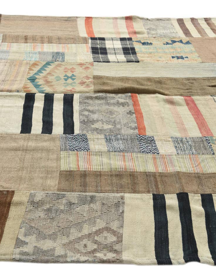 Detail image of  6' 5 x 9' 5  Hand Woven Kilim Patchwork Wool Rug