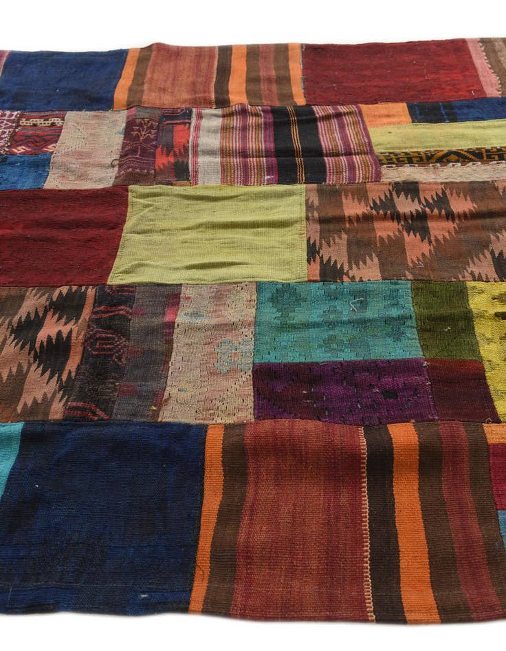 Detail image of  5' 5 x 7' 8  Hand Woven Kilim Patchwork Wool Rug