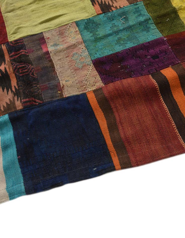 Detail image of  5' 5 x 7' 8  Hand Woven Kilim Patchwork Wool Rug