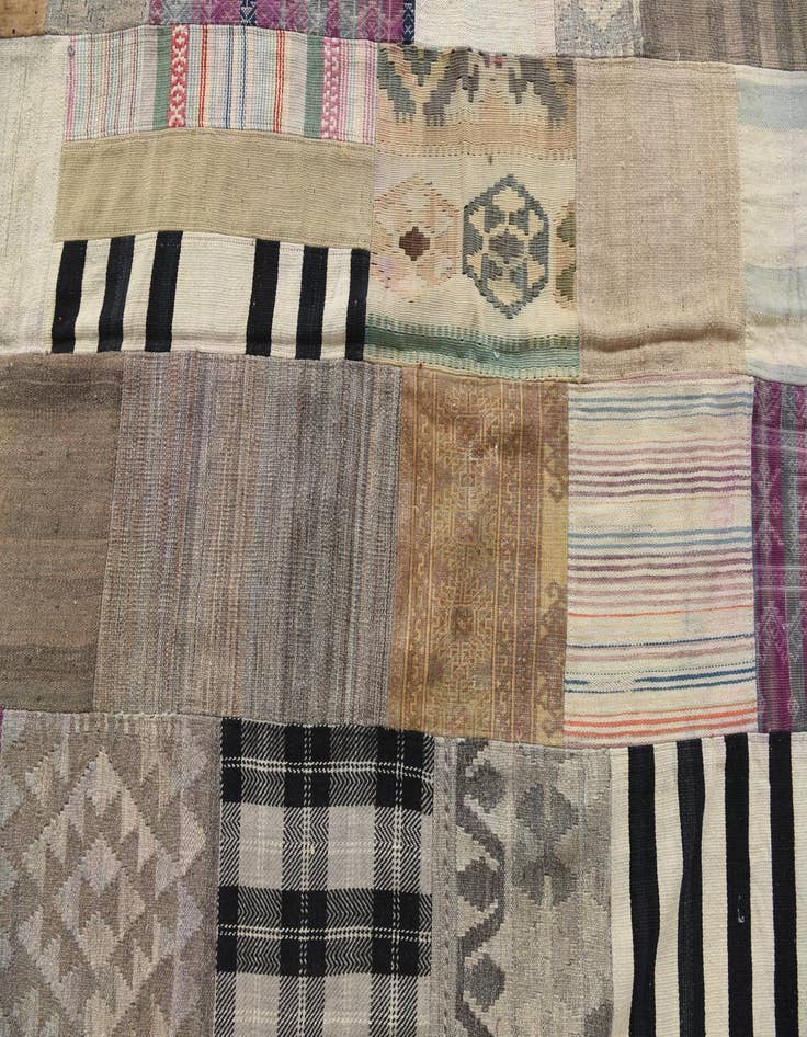 Detail image of  6' 5 x 9' 7  Hand Woven Kilim Patchwork Wool Rug
