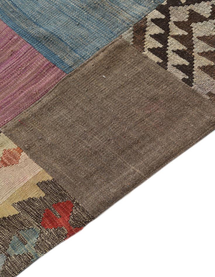 Detail image of  6' x 8'  Hand Woven Kilim Patchwork Wool Rug
