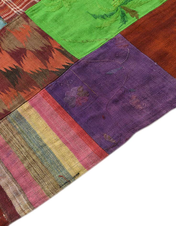 Detail image of  6' 9 x 10'  Hand Woven Kilim Patchwork Wool Rug