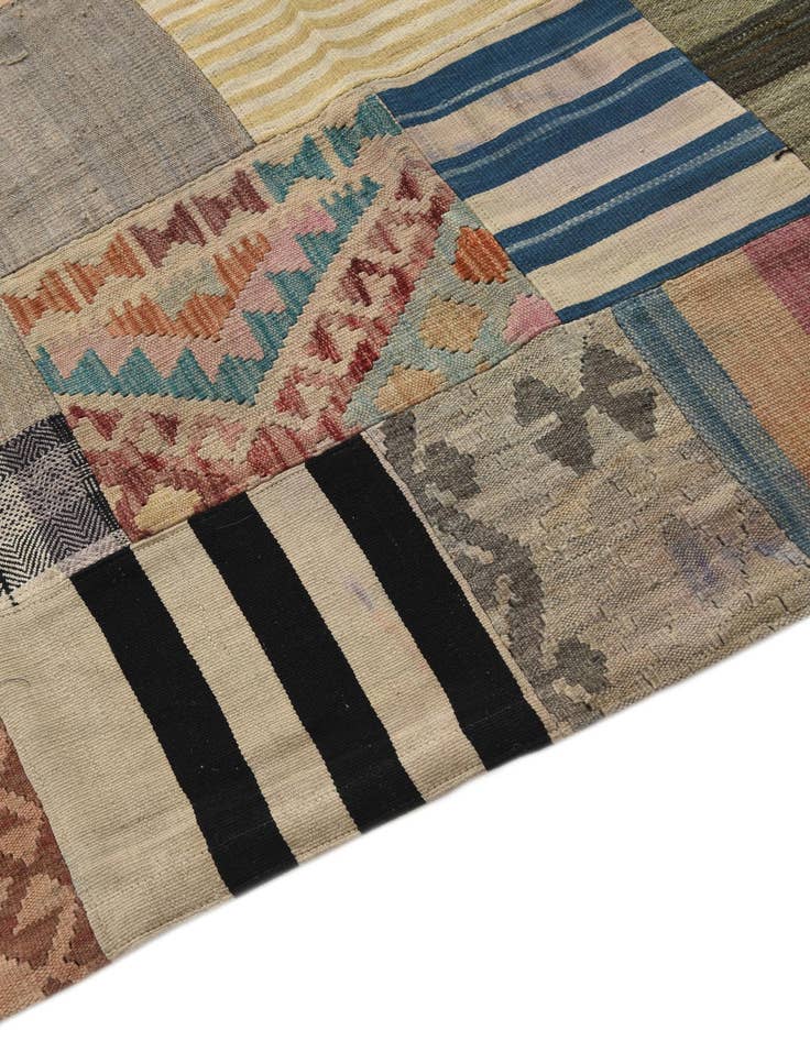 Detail image of  6' 6 x 10'  Hand Woven Kilim Patchwork Wool Rug