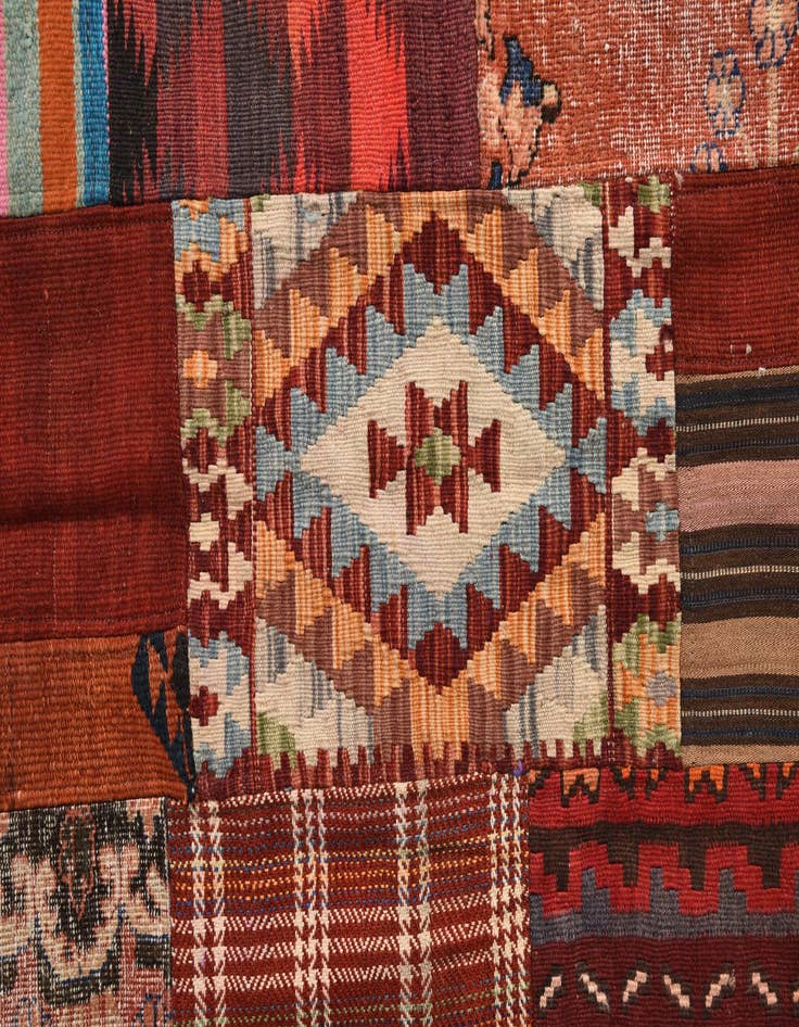 Detail image of  5' x 6' 5  Hand Woven Kilim Patchwork Wool Rug
