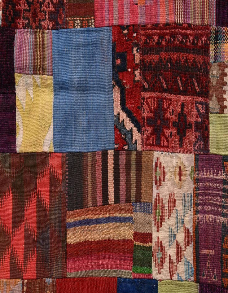 Detail image of  4' x 6'  Hand Woven Kilim Patchwork Wool Rug