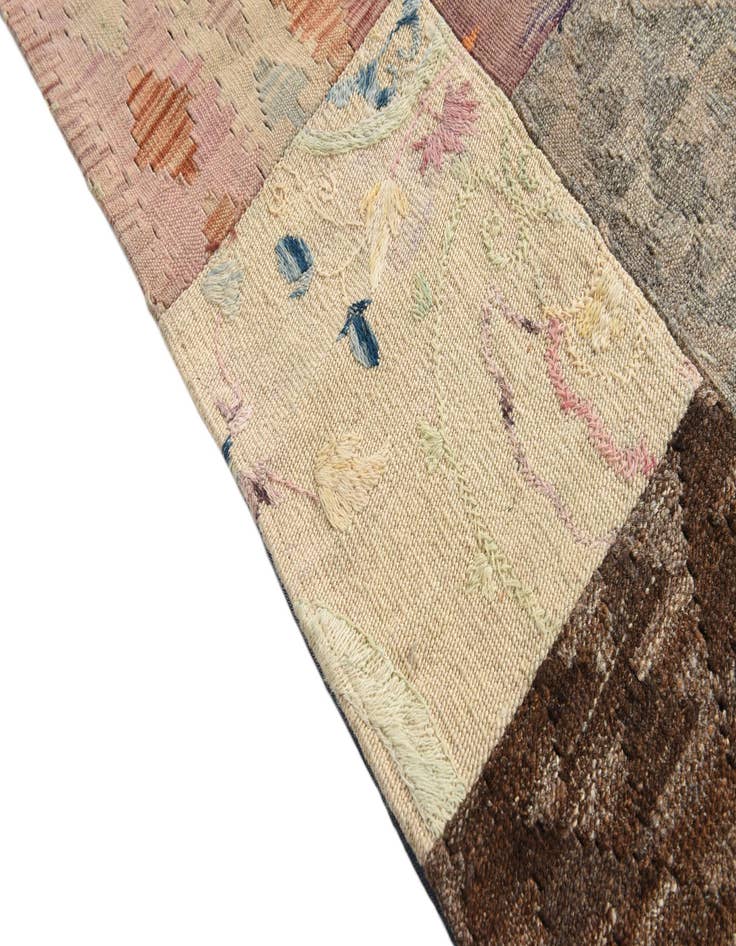 Detail image of  5' 4 x 6' 10  Hand Woven Kilim Patchwork Wool Rug