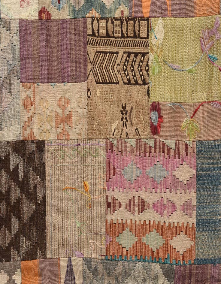 Detail image of  5' 4 x 6' 10  Hand Woven Kilim Patchwork Wool Rug