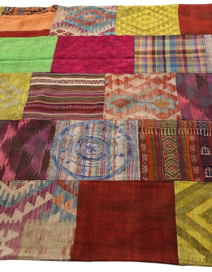 Detail image of  5' 5 x 8'  Hand Woven Kilim Patchwork Wool Rug