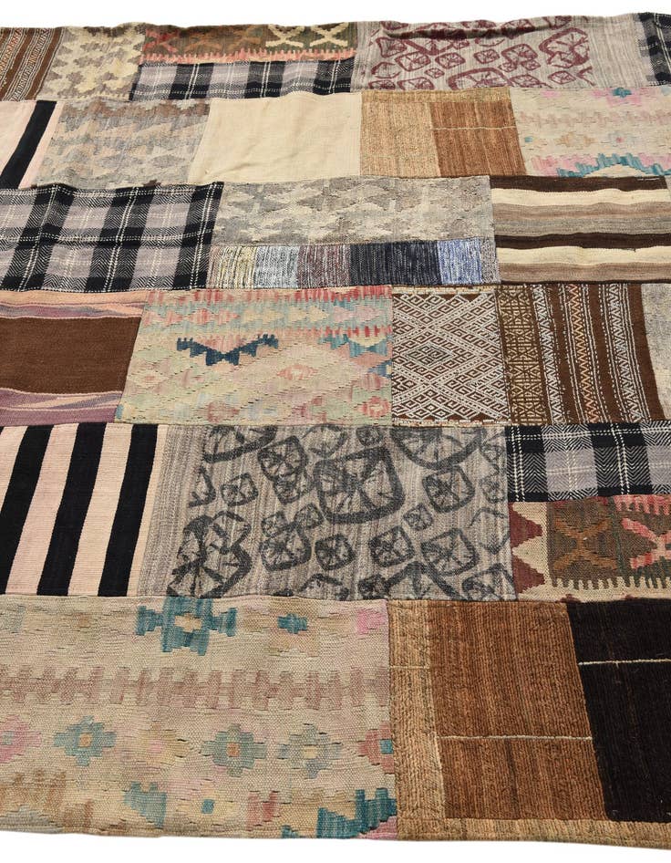 Detail image of  6' 5 x 9' 4  Hand Woven Kilim Patchwork Wool Rug