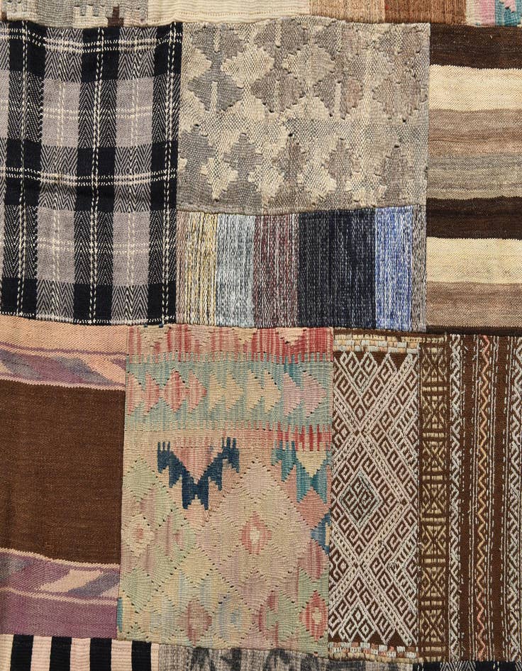 Detail image of  6' 5 x 9' 4  Hand Woven Kilim Patchwork Wool Rug