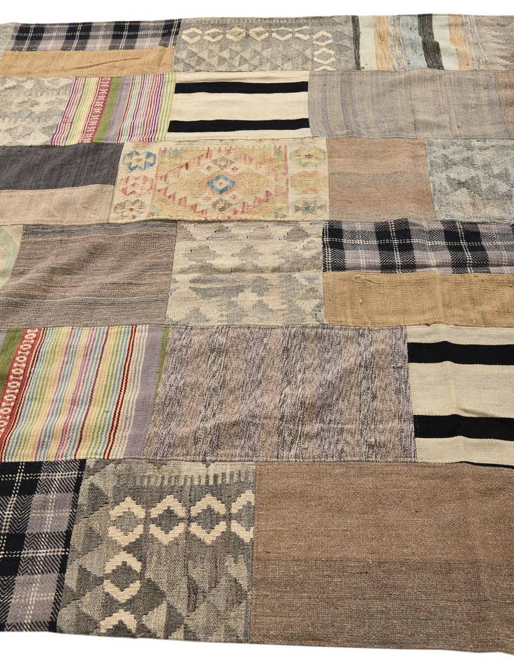 Detail image of  6' 6 x 9' 9  Hand Woven Kilim Patchwork Wool Rug