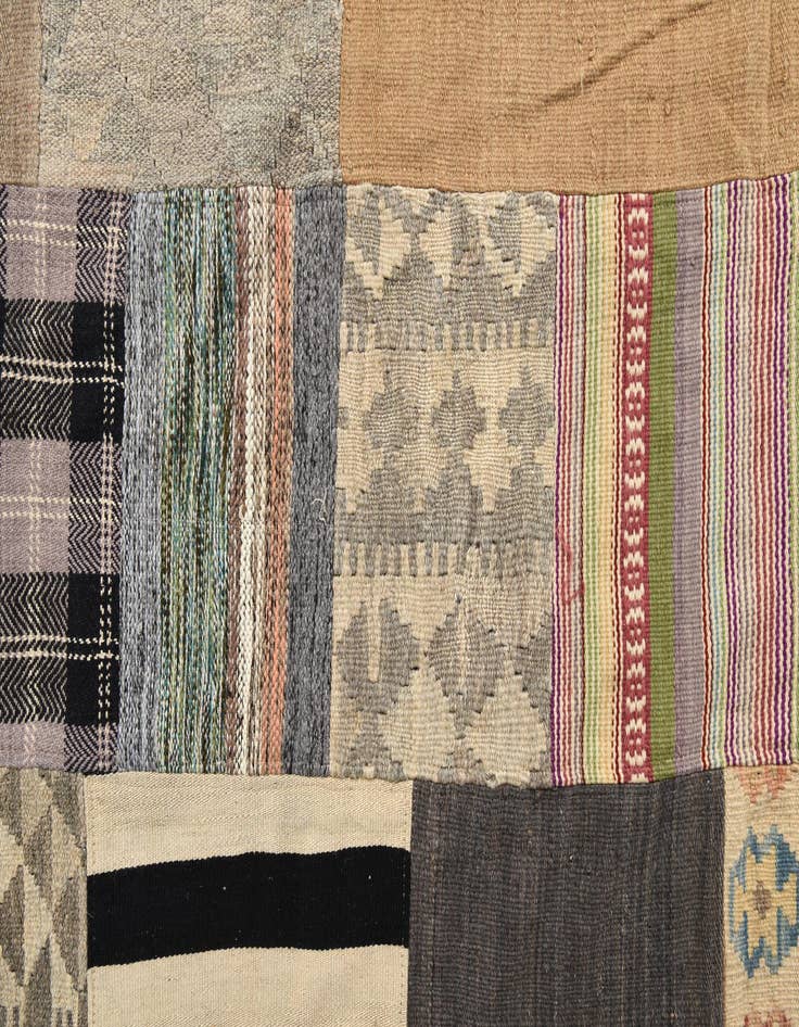 Detail image of  6' 6 x 9' 9  Hand Woven Kilim Patchwork Wool Rug