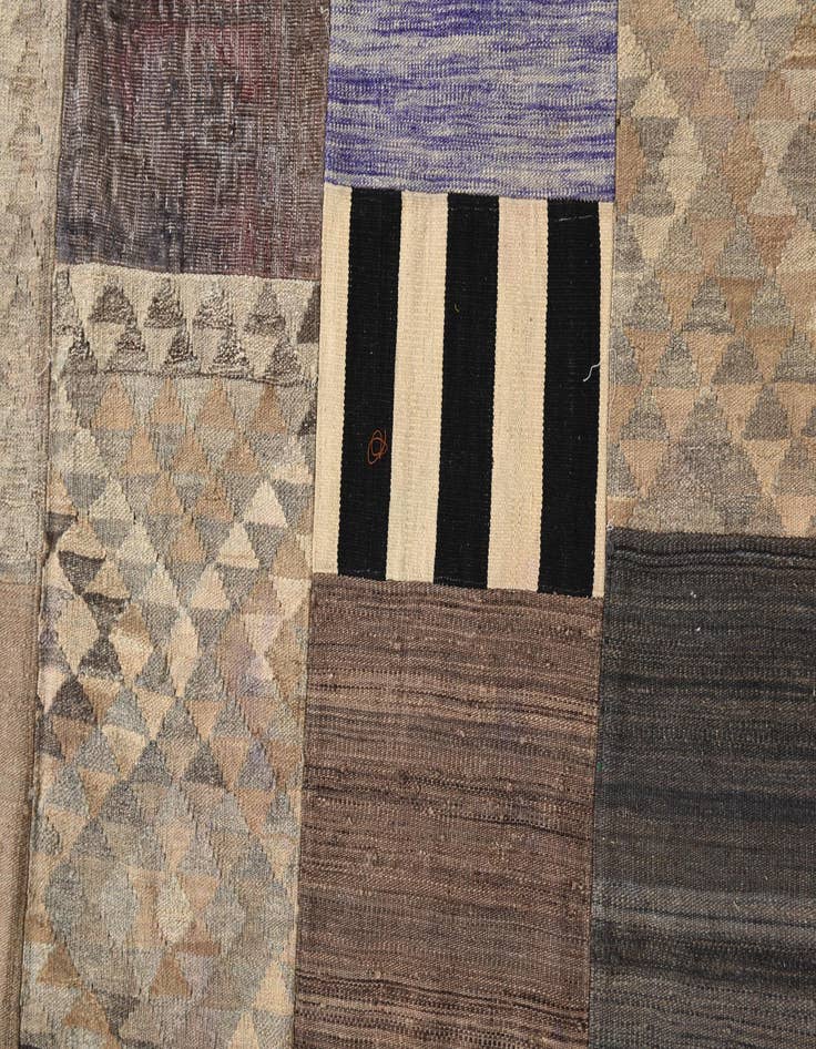 Detail image of  6' x 7' 9  Hand Woven Kilim Patchwork Wool Rug