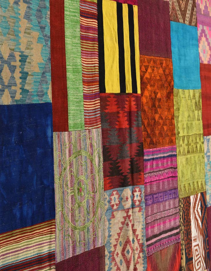 Detail image of  6' 7 x 9' 9  Hand Woven Kilim Patchwork Wool Rug